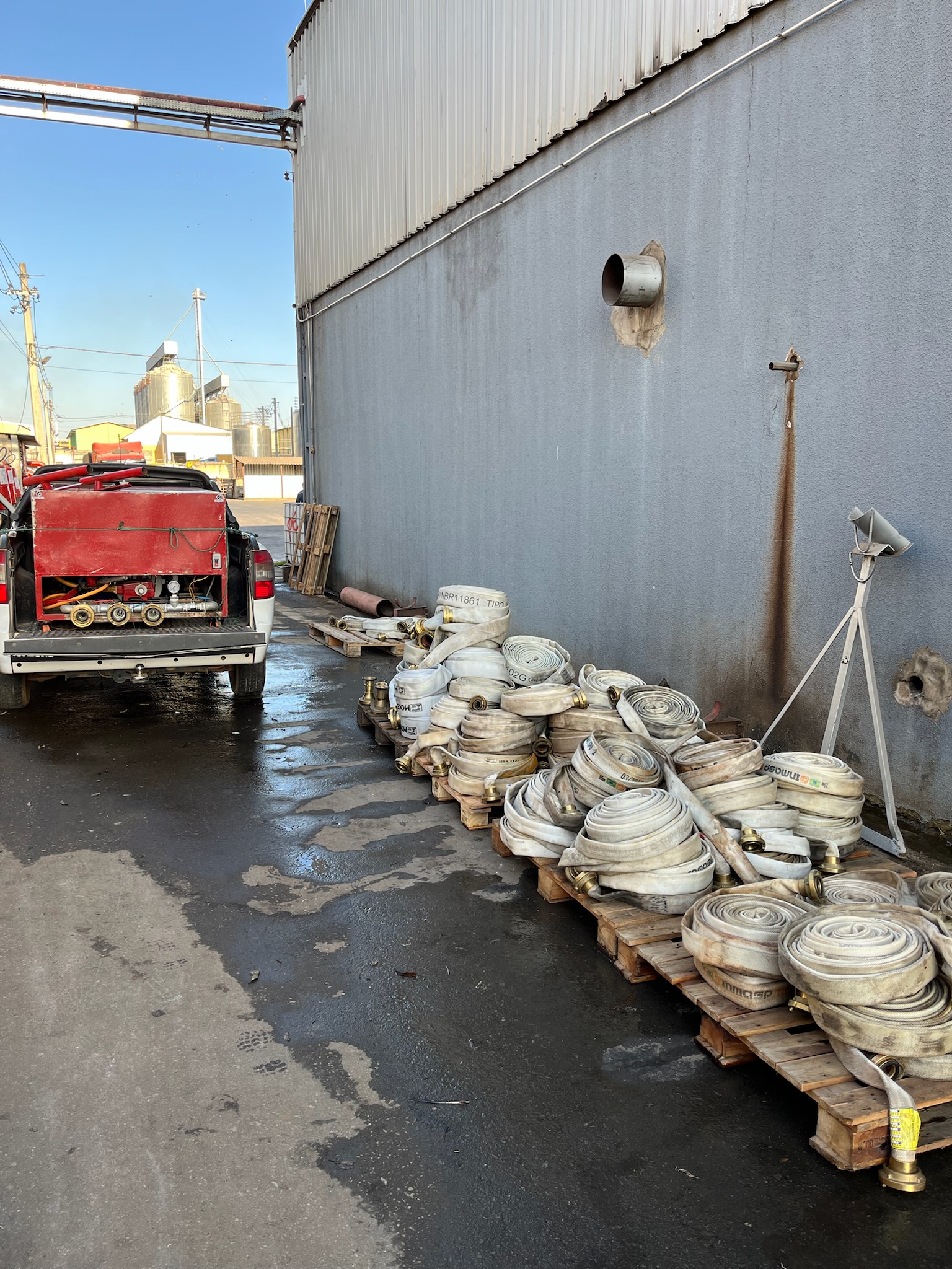 Engtech teste hidrostatico em mangueiras de incêndio